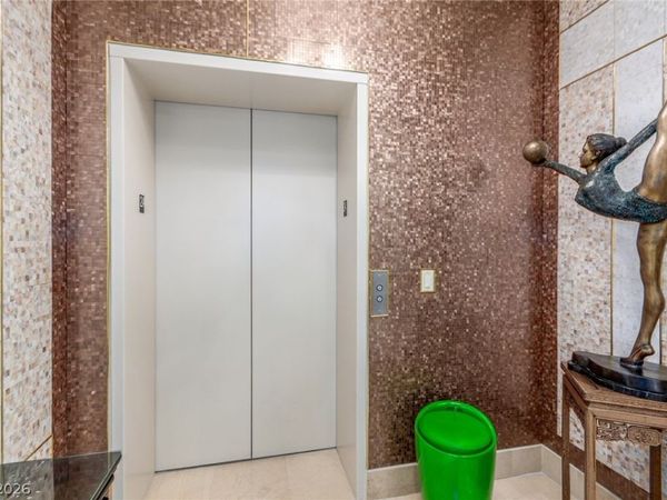 9101 Alta Drive, Unit 203, Las Vegas, NV 89145