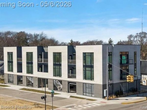 110 Austin Avenue, Royal Oak, MI 48067