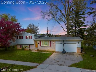 9072 Chesterfield Drive, Swartz Creek, MI 48473