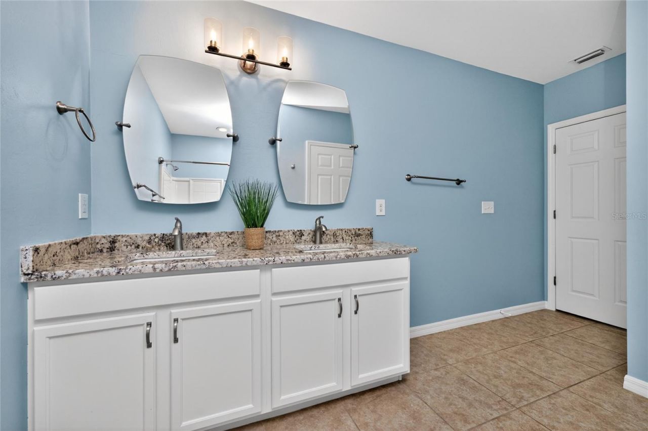 7164 Mikasa Drive, Punta Gorda, FL 33950 Photo