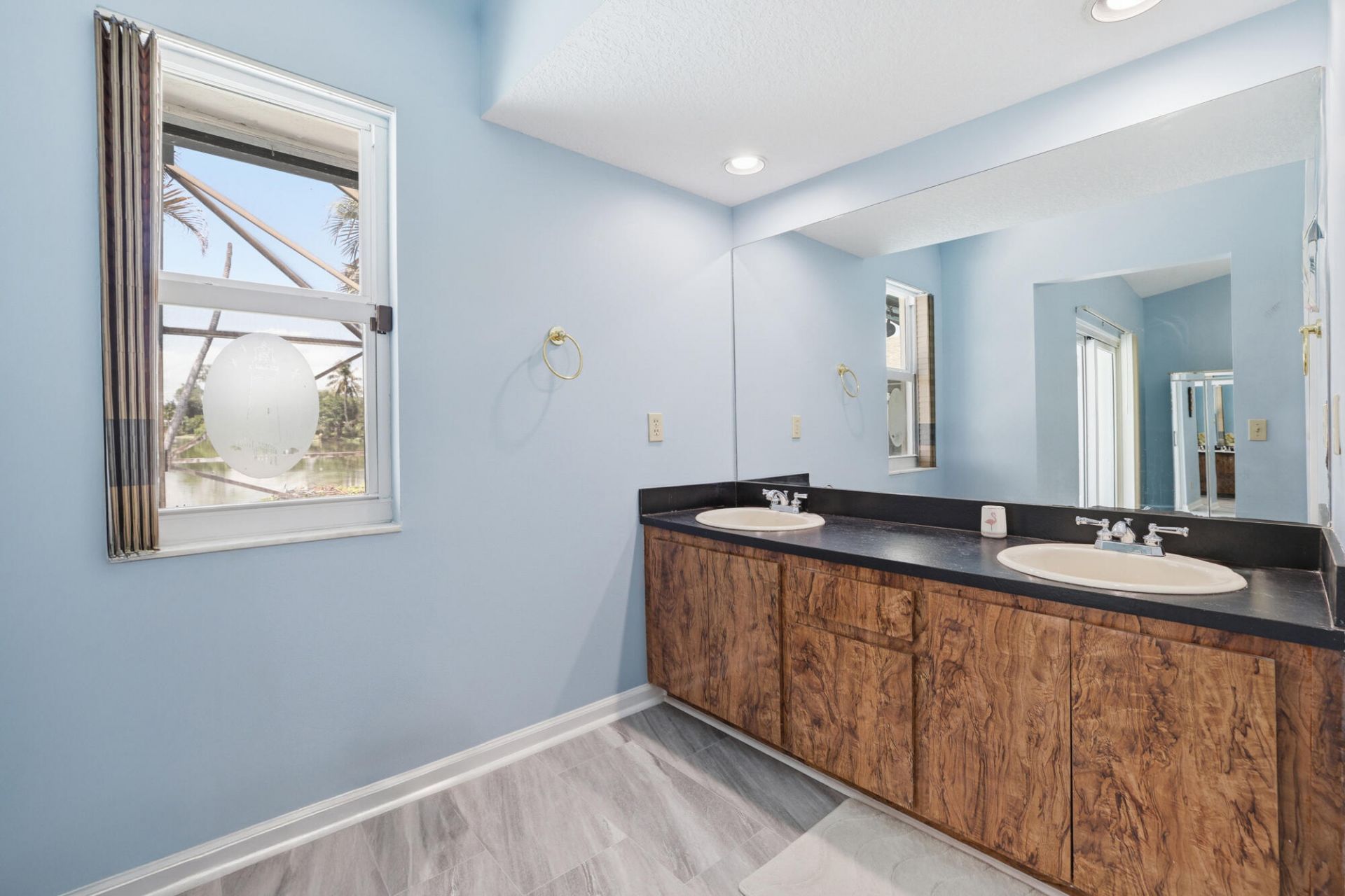 191 Parkwood Drive, Royal Palm Beach, FL 33411 Photo