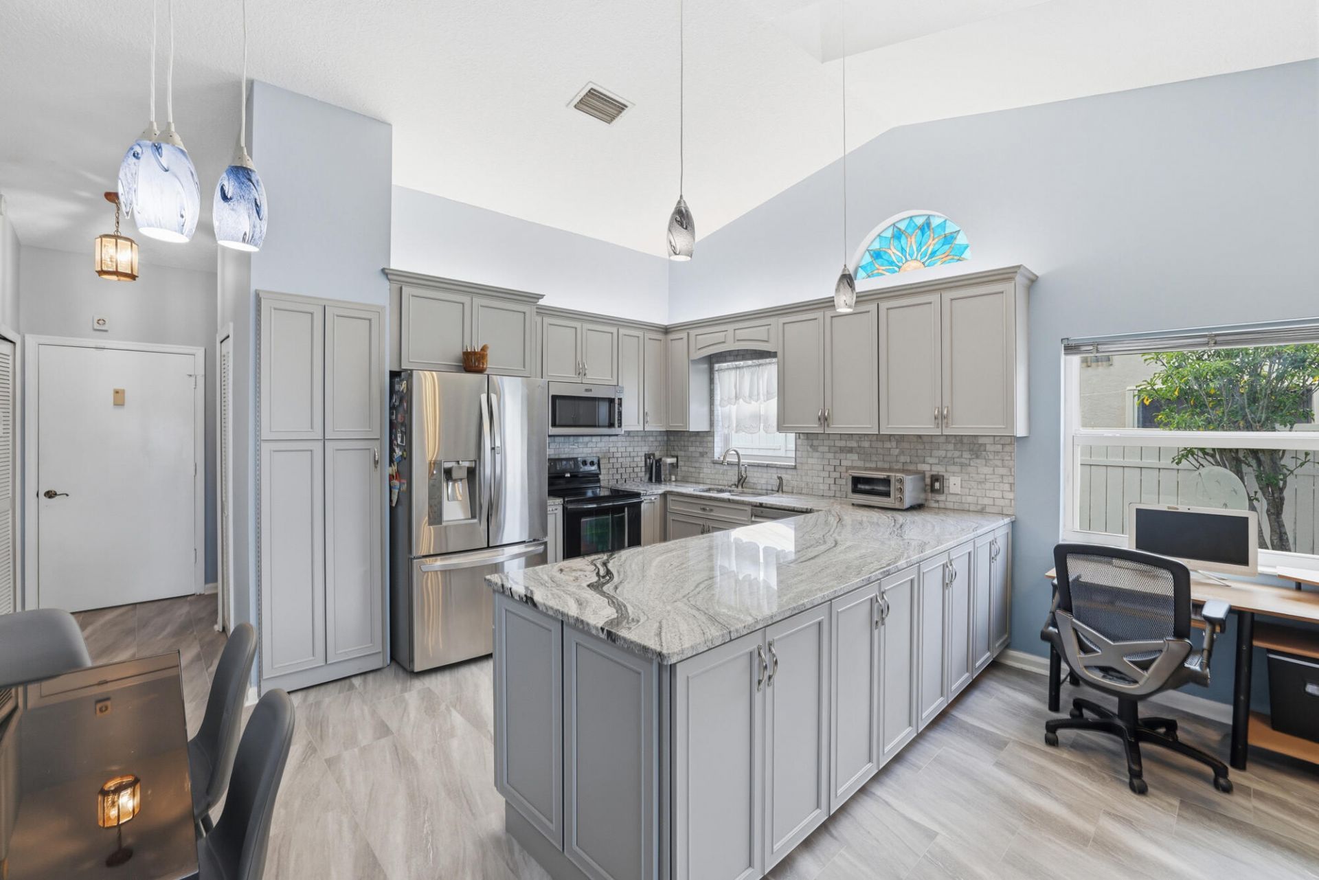 191 Parkwood Drive, Royal Palm Beach, FL 33411 Photo