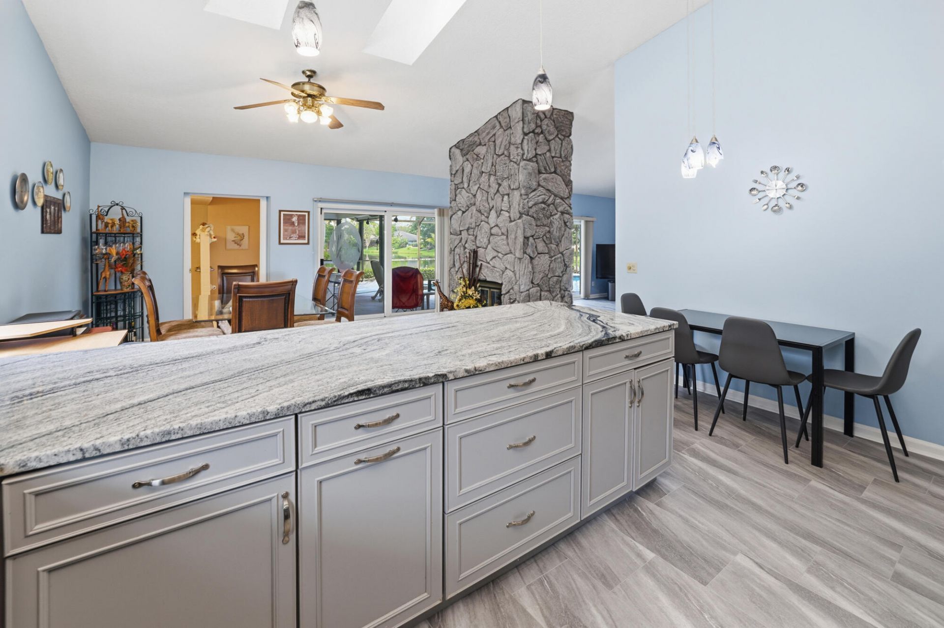 191 Parkwood Drive, Royal Palm Beach, FL 33411 Photo