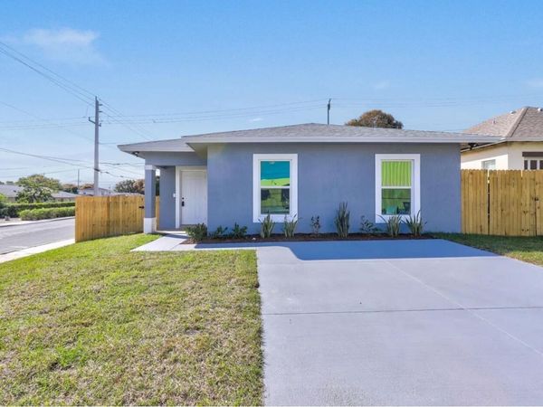 2213 Division Avenue, West Palm Beach, FL 33407