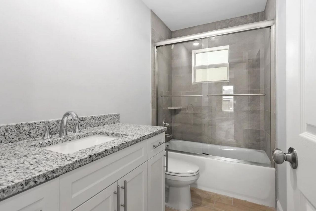 2213 Division Avenue, West Palm Beach, FL 33407 Photo
