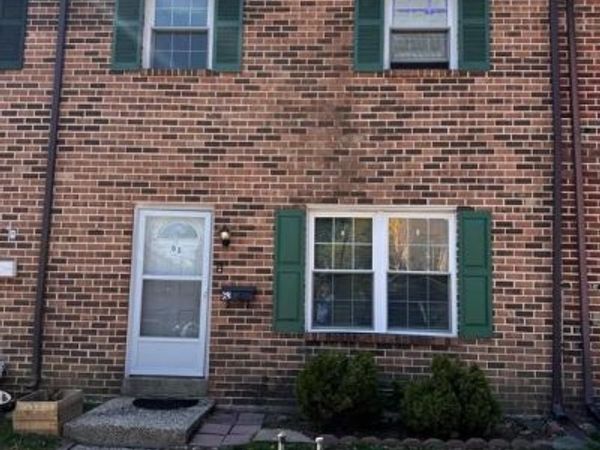 63 CONSTITUTION AVENUE, DOYLESTOWN, PA 18901
