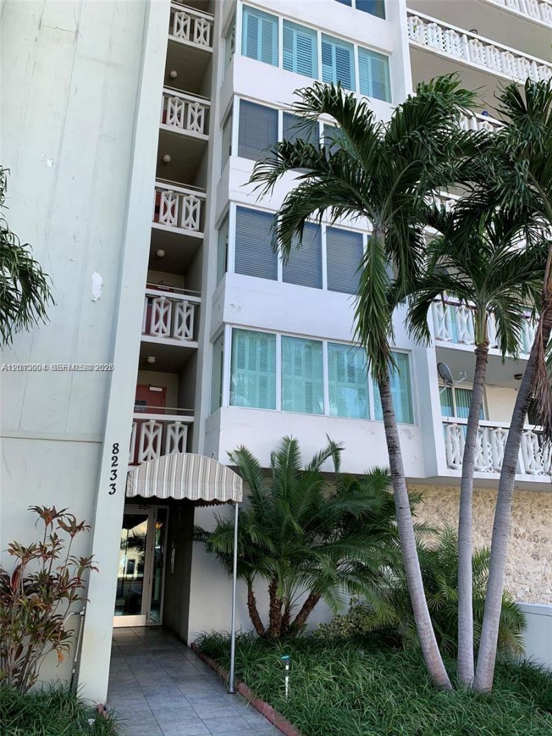 8233 Harding Ave , Unit 503, Miami Beach, FL 33141 Photo