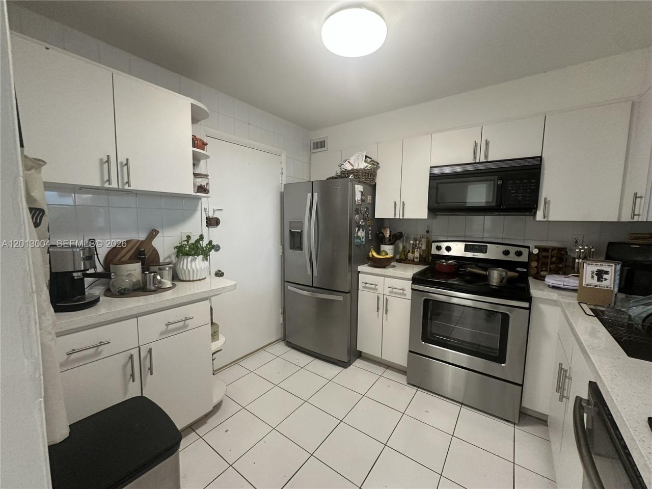 8233 Harding Ave , Unit 503, Miami Beach, FL 33141 Photo