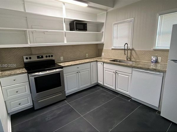 834 SW 11th St, Unit C, Fort Lauderdale, FL 33315