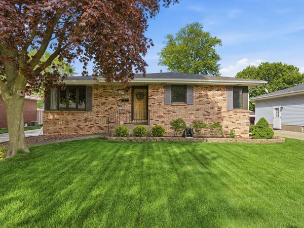 9015 O Day Drive , Highland, IN 46322
