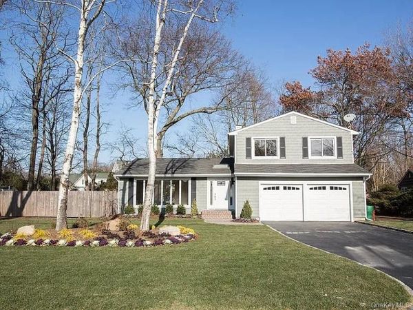 17 Lodge Lane , Miller Place, NY 11764