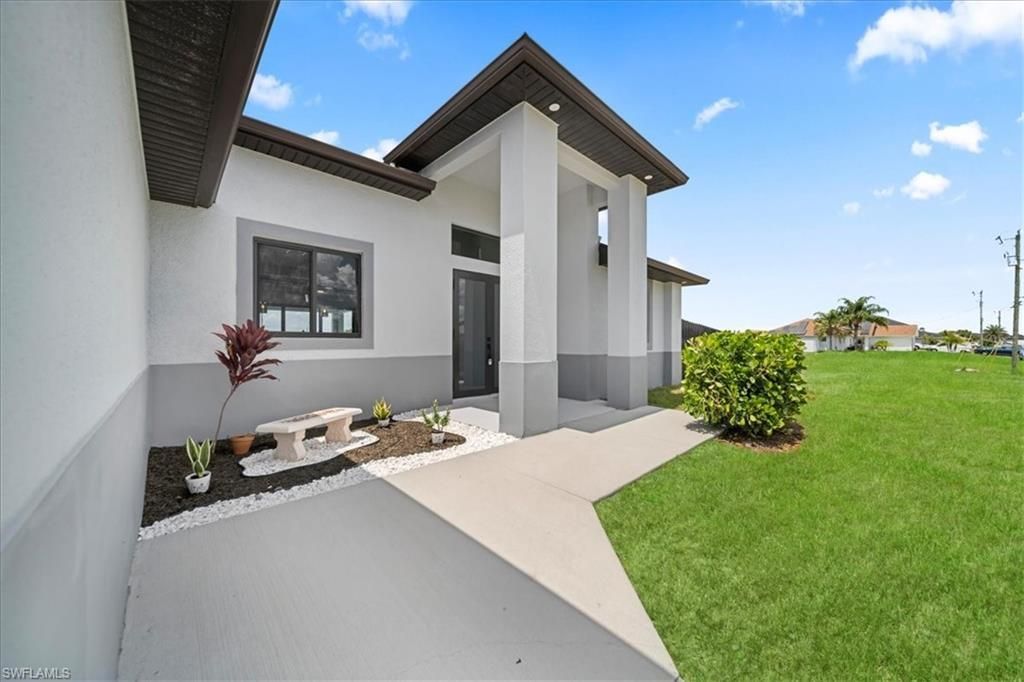 1925 NW 15th Ter , Cape Coral, FL 33993 Photo