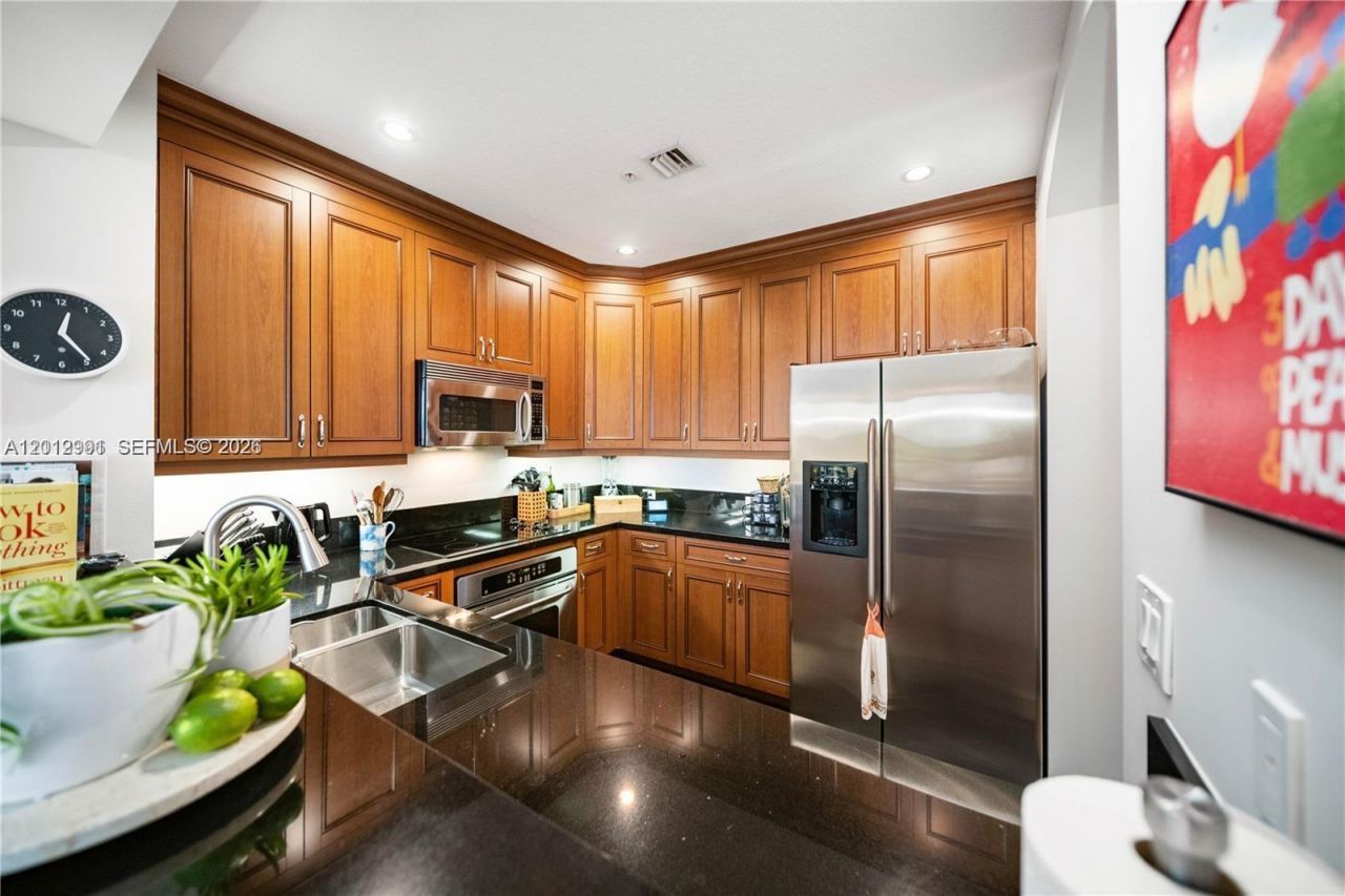 200 NE 2nd Ave, Unit 304, Delray Beach, FL 33444 Photo