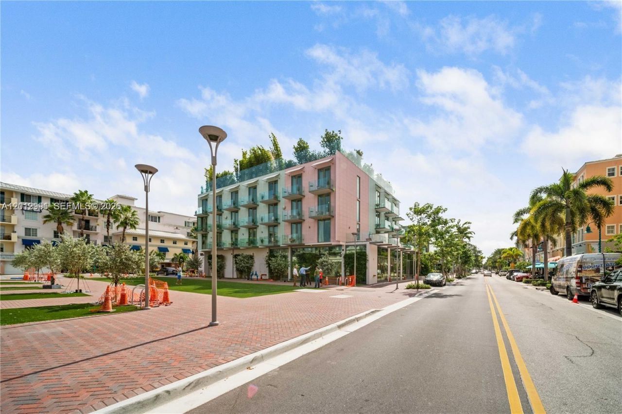 200 NE 2nd Ave, Unit 304, Delray Beach, FL 33444 Photo