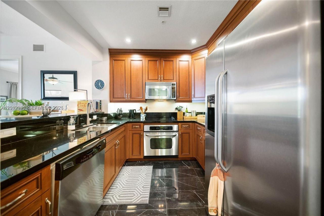 200 NE 2nd Ave, Unit 304, Delray Beach, FL 33444 Photo