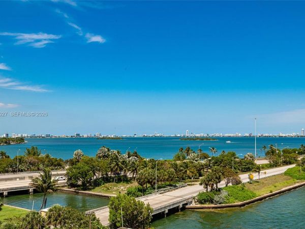 600 NE 36th St , Unit 706, Miami, FL 33137