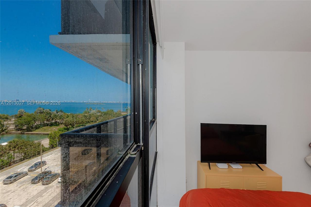 600 NE 36th St , Unit 706, Miami, FL 33137 Photo