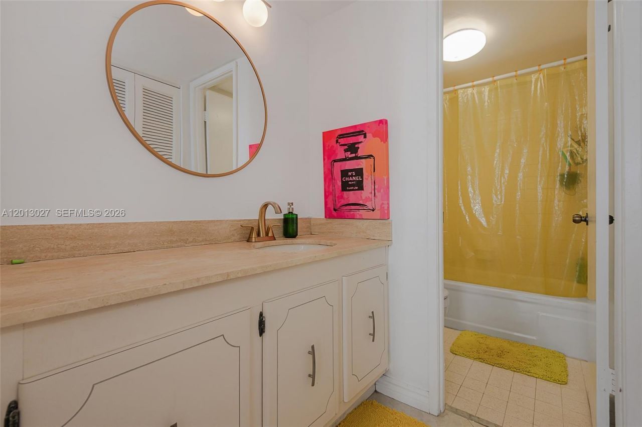 600 NE 36th St , Unit 706, Miami, FL 33137 Photo