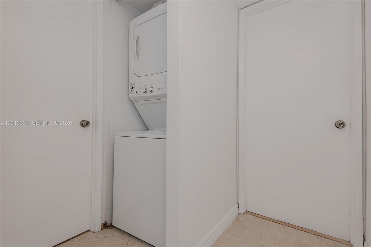 600 NE 36th St , Unit 706, Miami, FL 33137 Photo