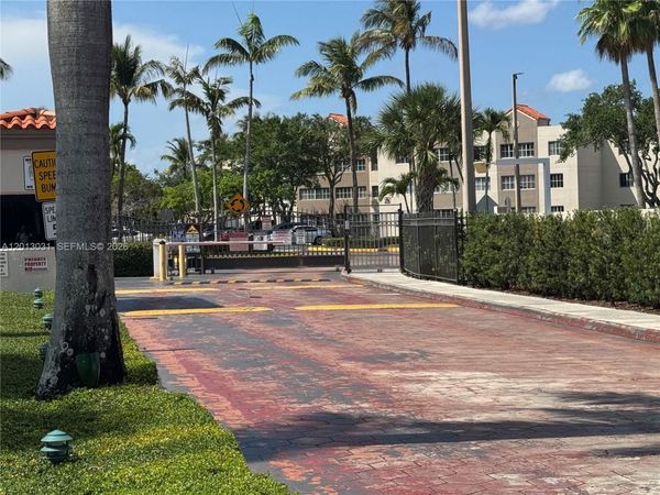 6195 NW 186th St , Unit 208, Hialeah, FL 33015
