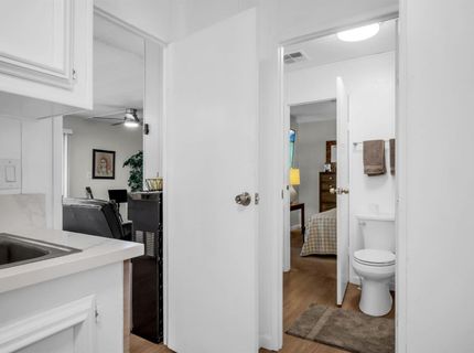 8181 Folsom Blvd #219, Sacramento, CA 95826 Photo