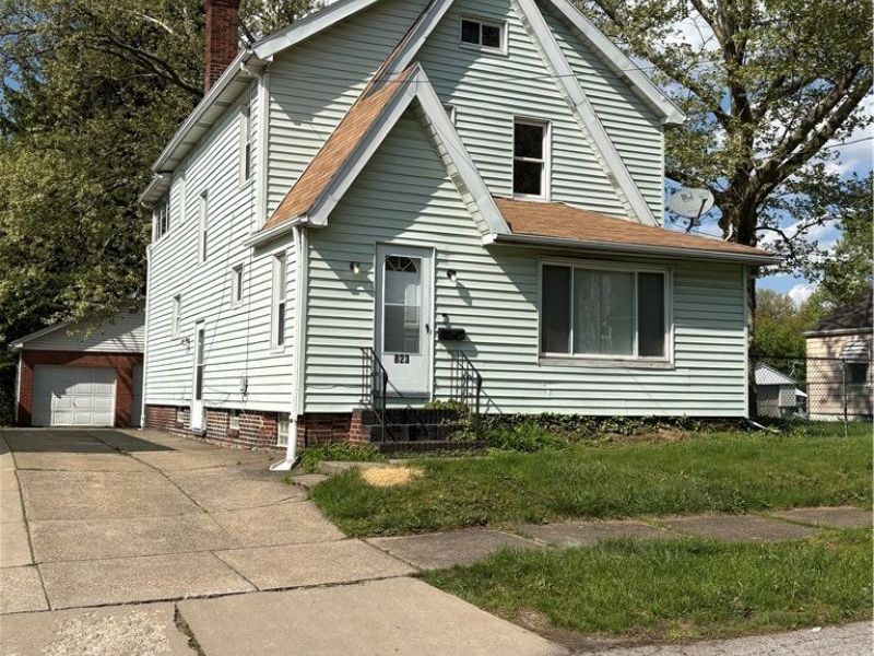 823 Marie Avenue, Akron, OH 44314 Photo 1