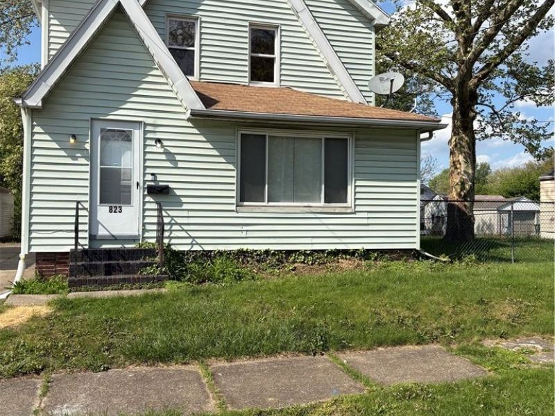 823 Marie Avenue, Akron, OH 44314 Photo 3