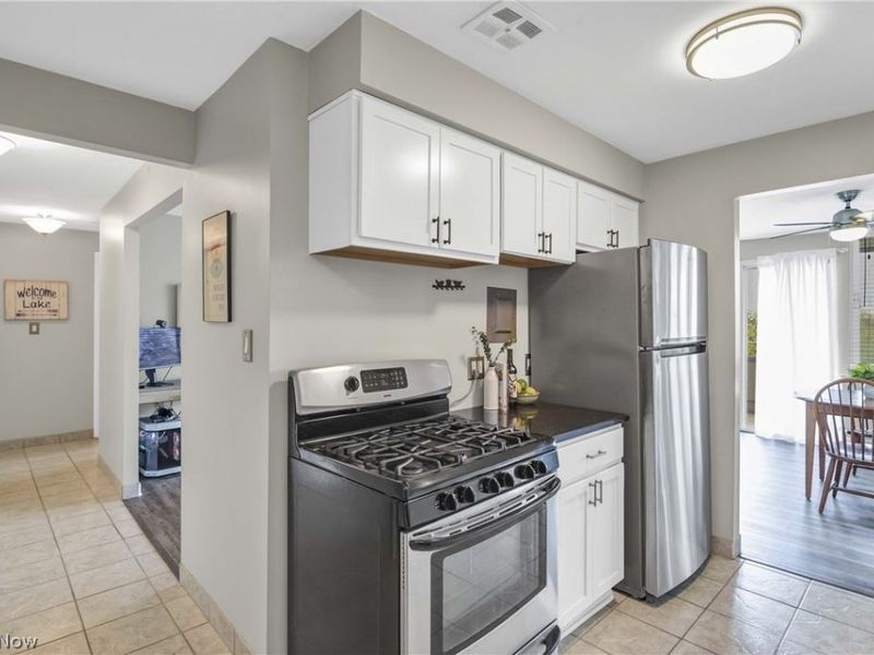12900 Lake Avenue, Unit 812, Lakewood, OH 44107 Photo 19