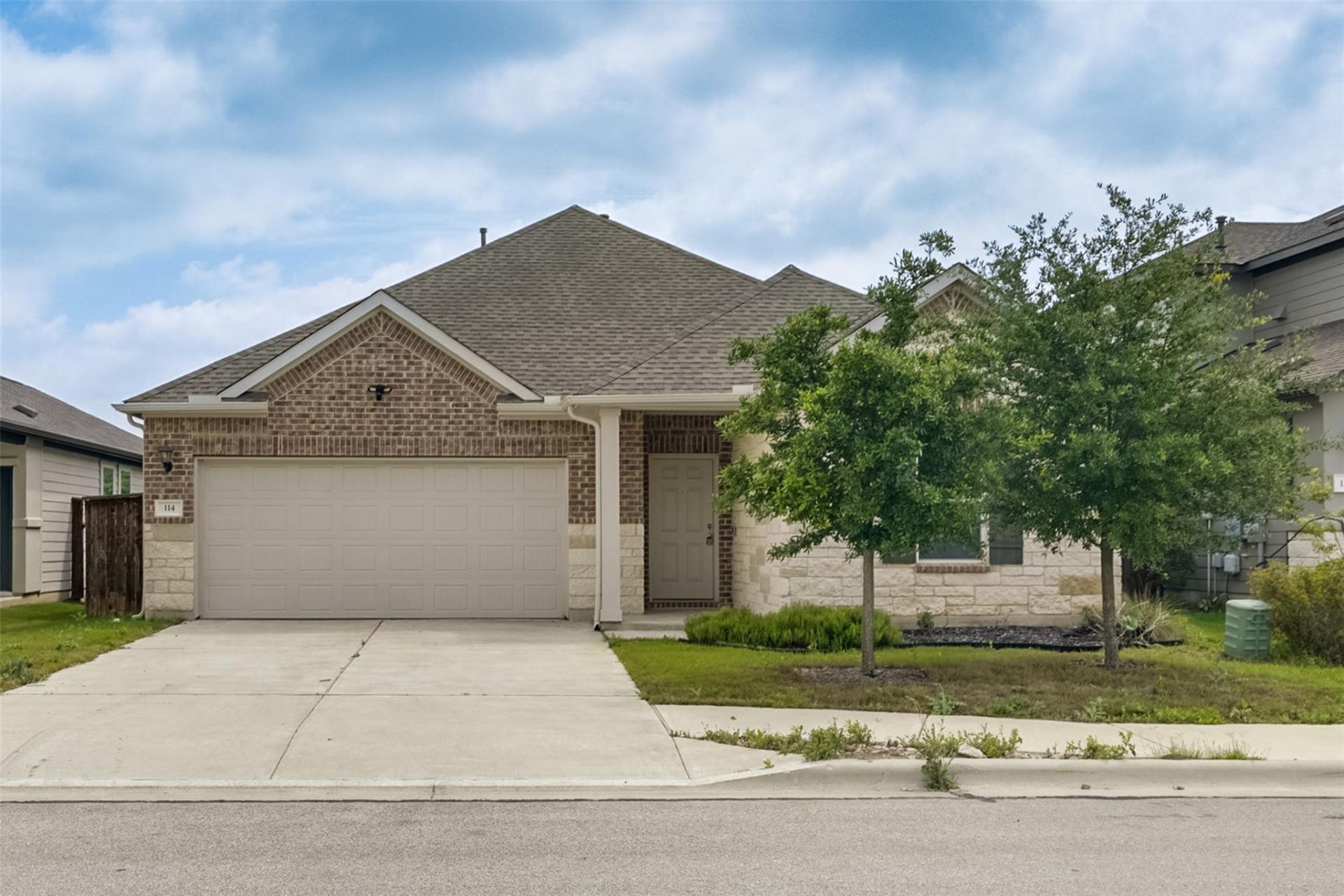 114 Stinchcomb Rd, Hutto, TX 78634 Main Photo