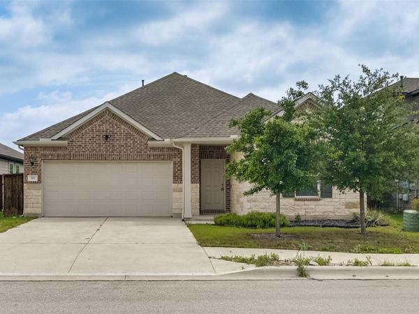 114 Stinchcomb RD, Hutto, TX 78634