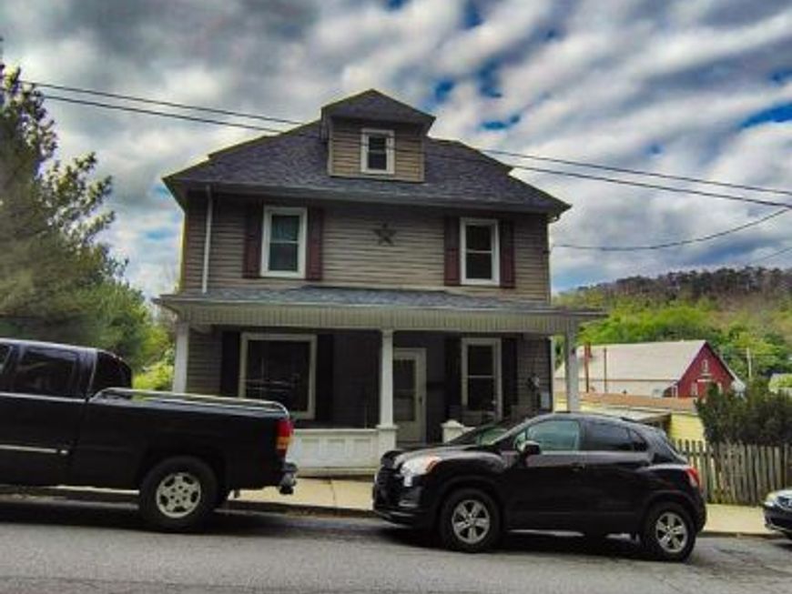 37 W 3rd St , Everett, PA 15537 Main Photo