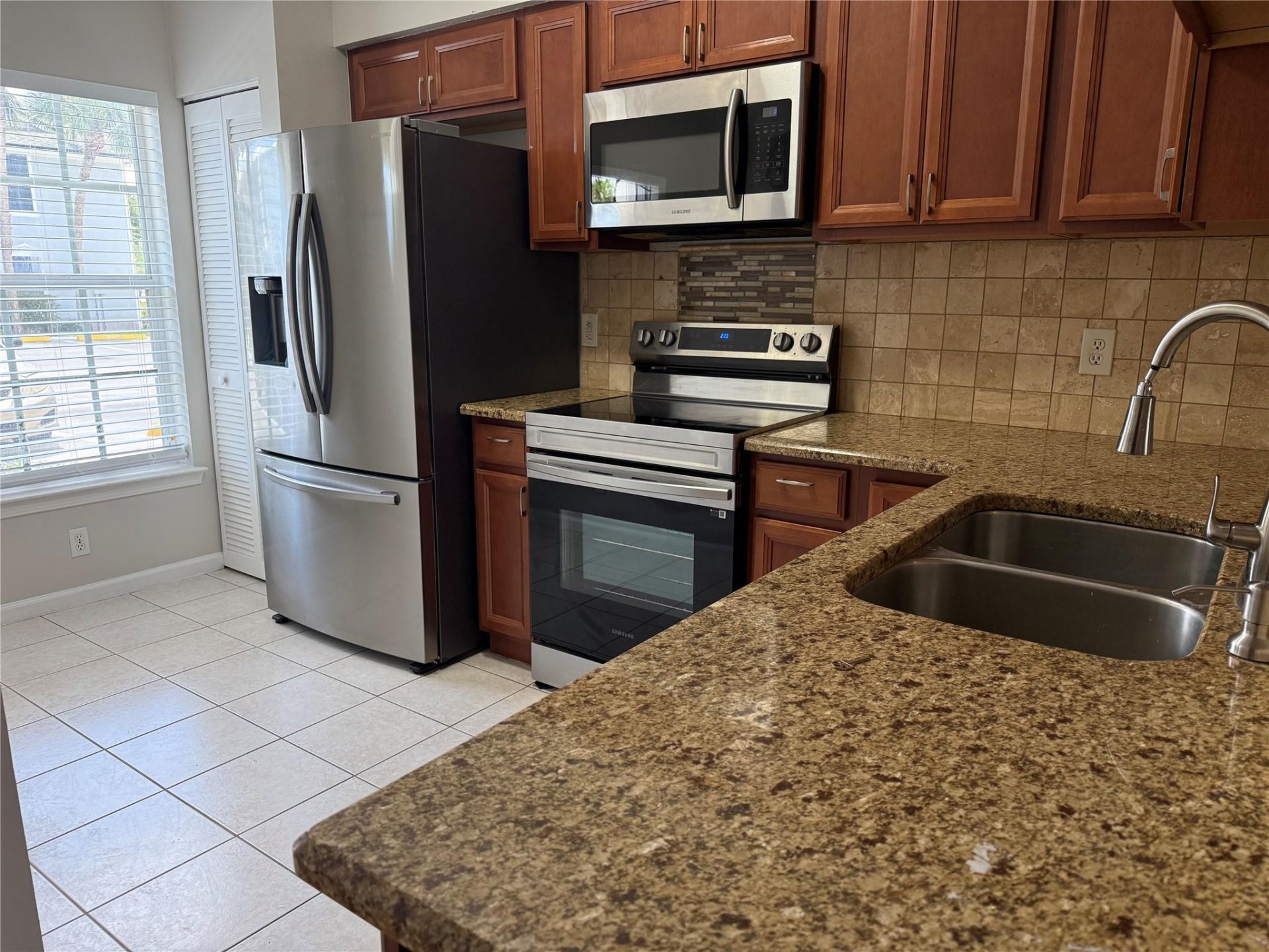 5295 Jamboree Place, Margate, FL 33063 Photo