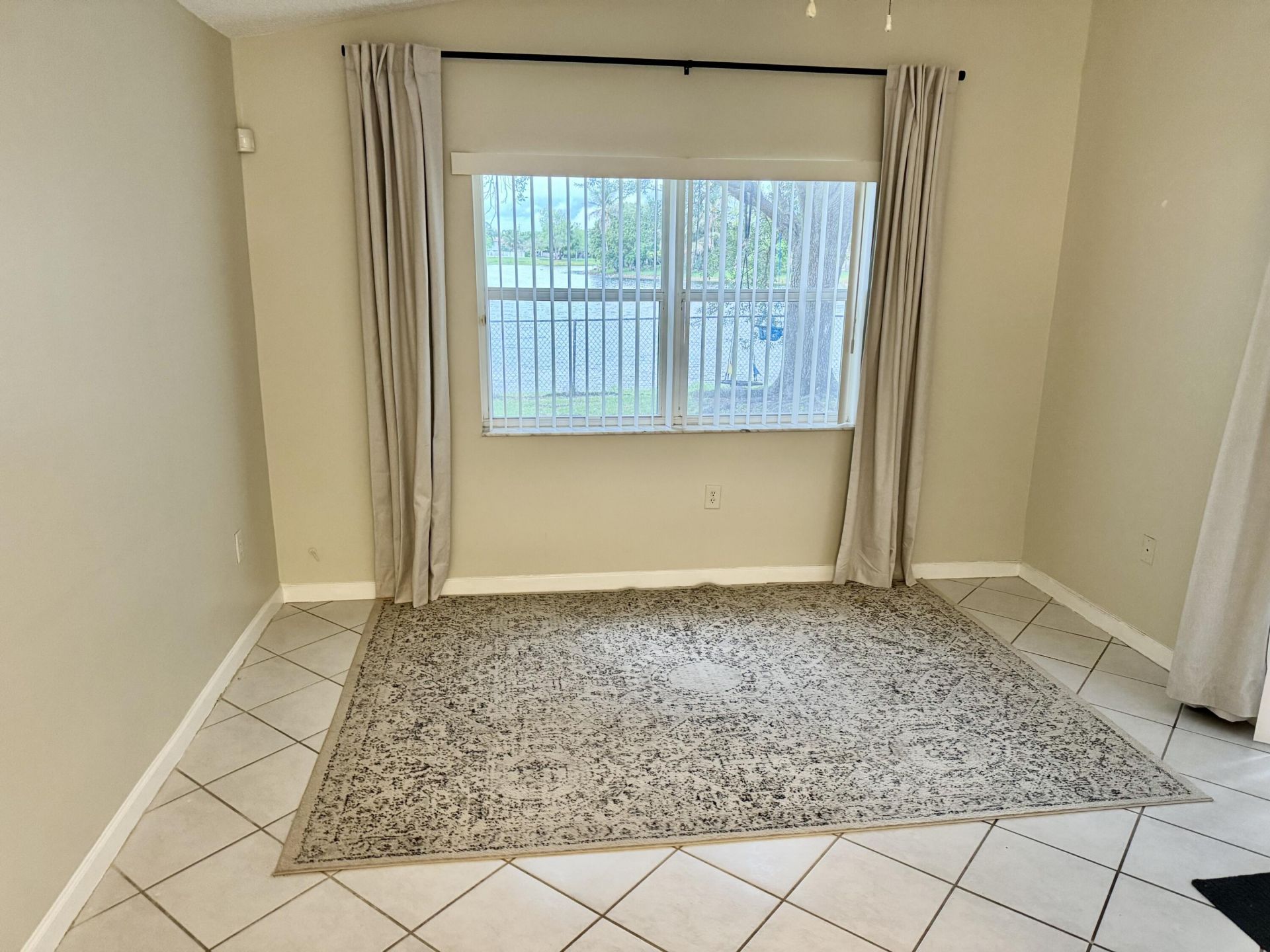 387 SW 206th Avenue, Pembroke Pines, FL 33029 Photo