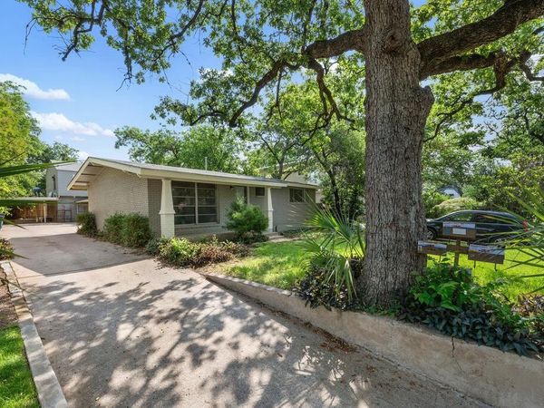 1706 Palma PLZ, Unit D, Austin, TX 78703