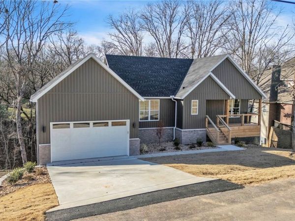 20 Marionet Lane , Bella Vista, AR 72714