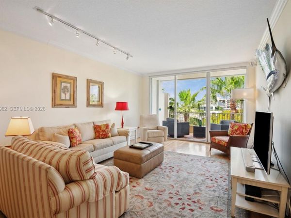 701 Crandon Blvd , Unit PH-1, Key Biscayne, FL 33149