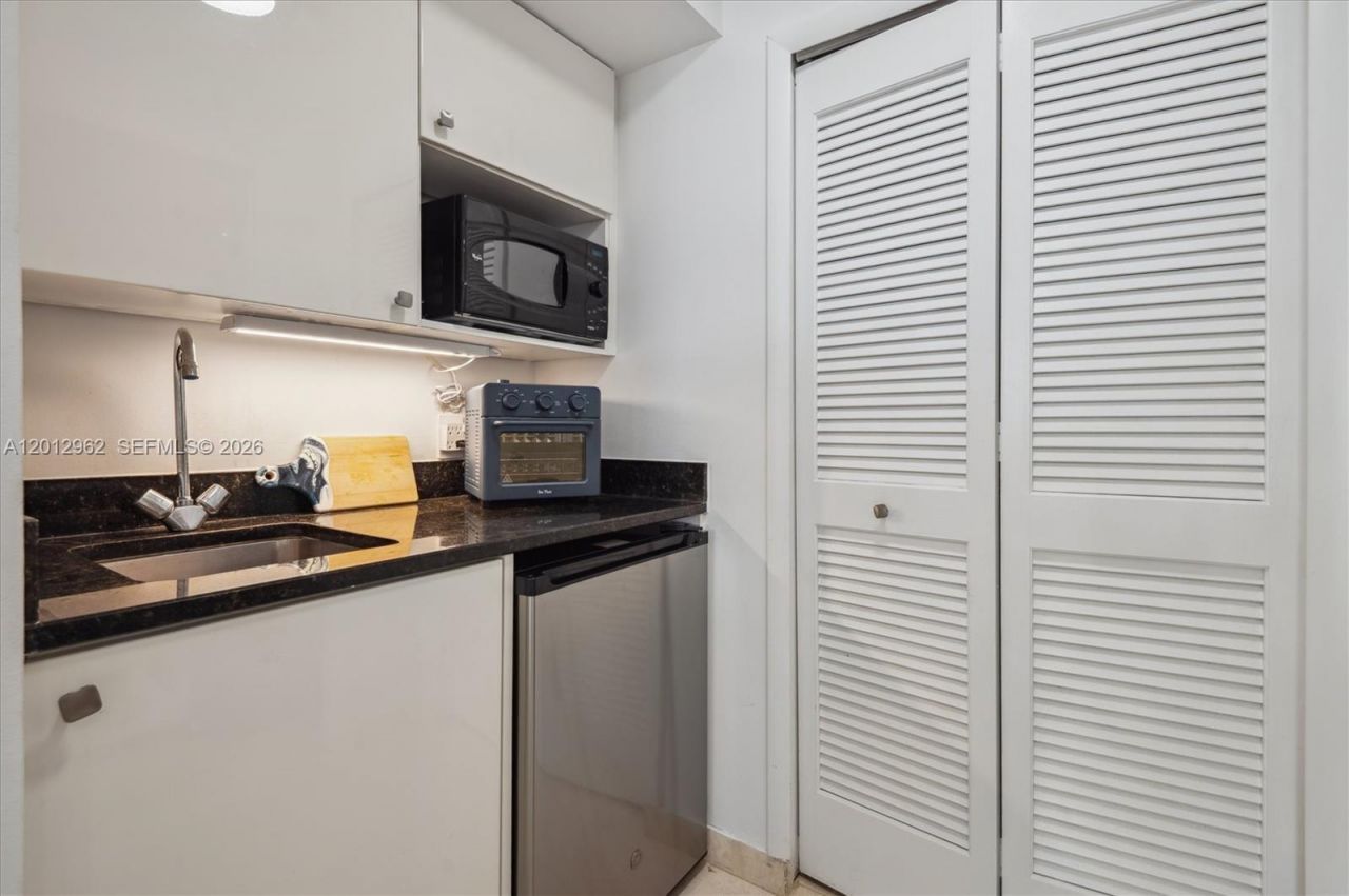 701 Crandon Blvd, Unit PH-1, Key Biscayne, FL 33149 Photo