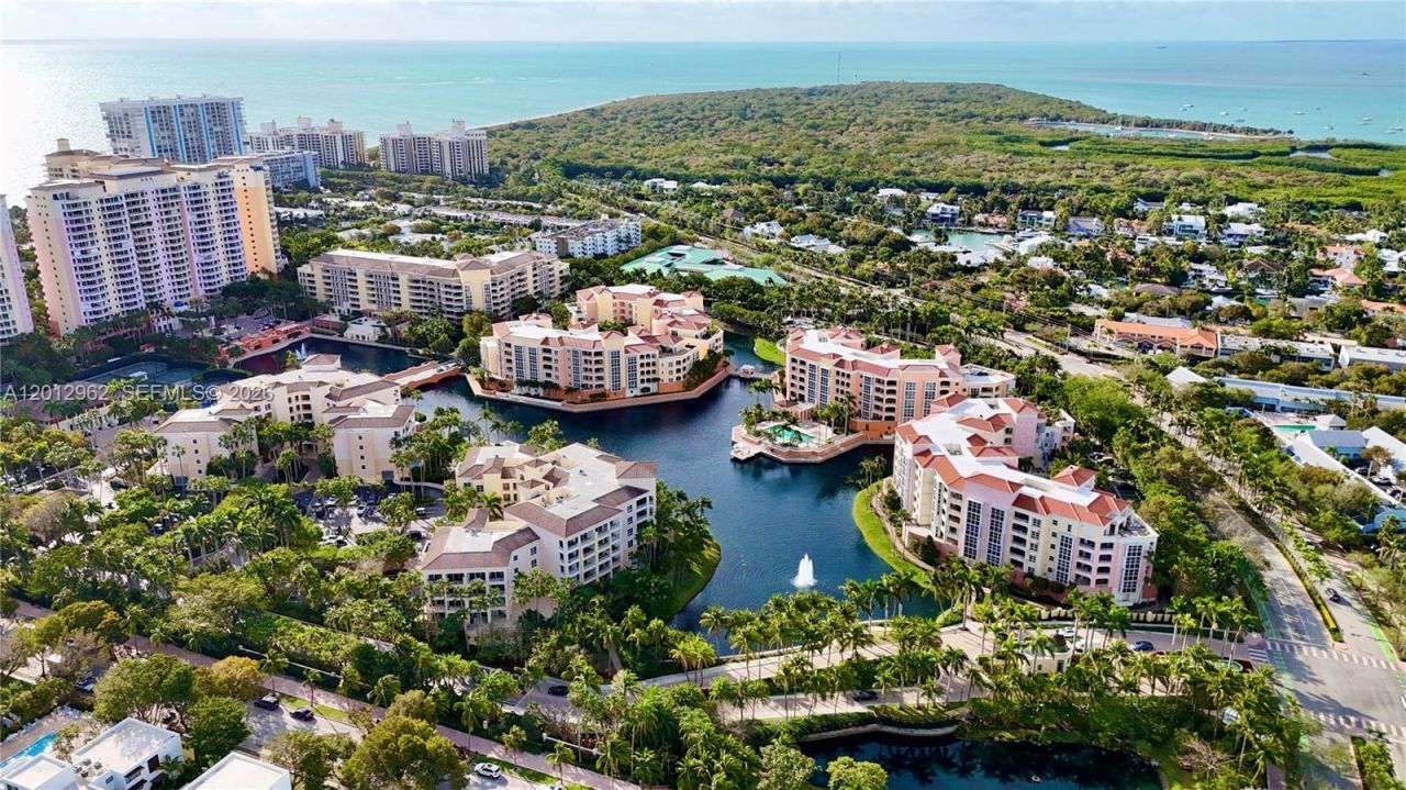 701 Crandon Blvd, Unit PH-1, Key Biscayne, FL 33149 Photo