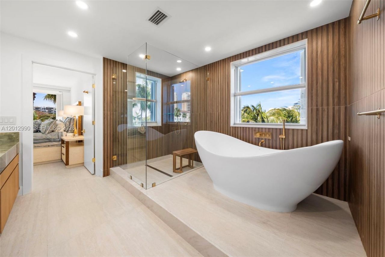 701 Crandon Blvd , Unit 401, Key Biscayne, FL 33149 Photo
