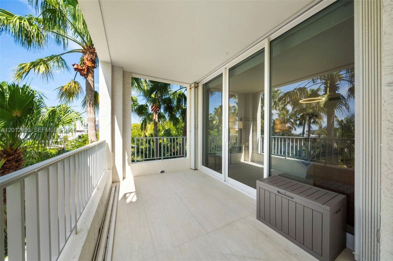 701 Crandon Blvd , Unit 401, Key Biscayne, FL 33149 Photo