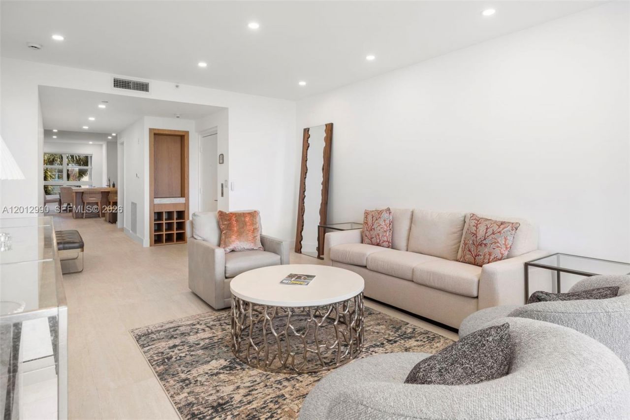 701 Crandon Blvd , Unit 401, Key Biscayne, FL 33149 Photo