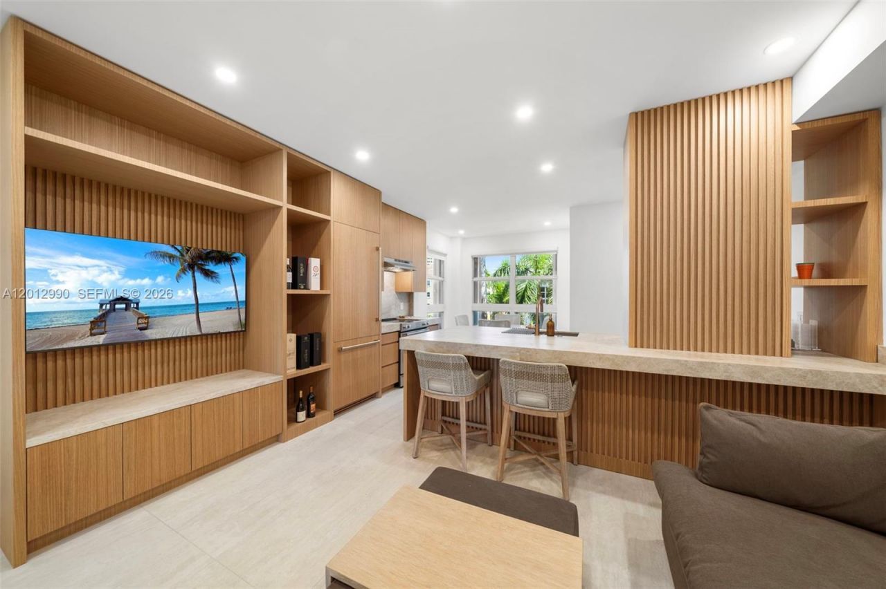 701 Crandon Blvd , Unit 401, Key Biscayne, FL 33149 Photo