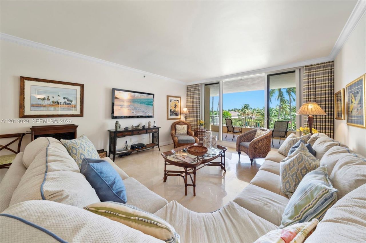 791 Crandon Blvd, Unit 404, Key Biscayne, FL 33149 Main Photo