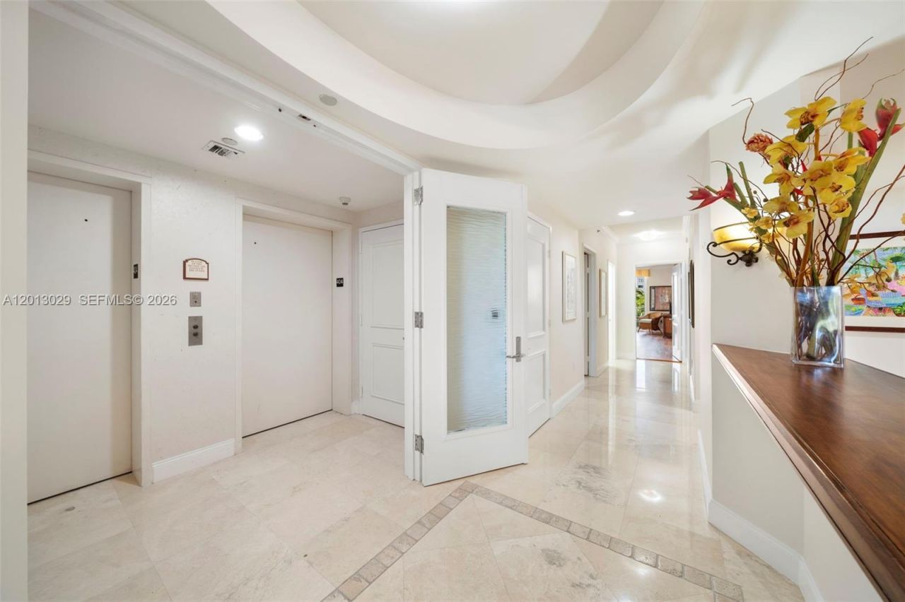 791 Crandon Blvd , Unit 404, Key Biscayne, FL 33149 Photo