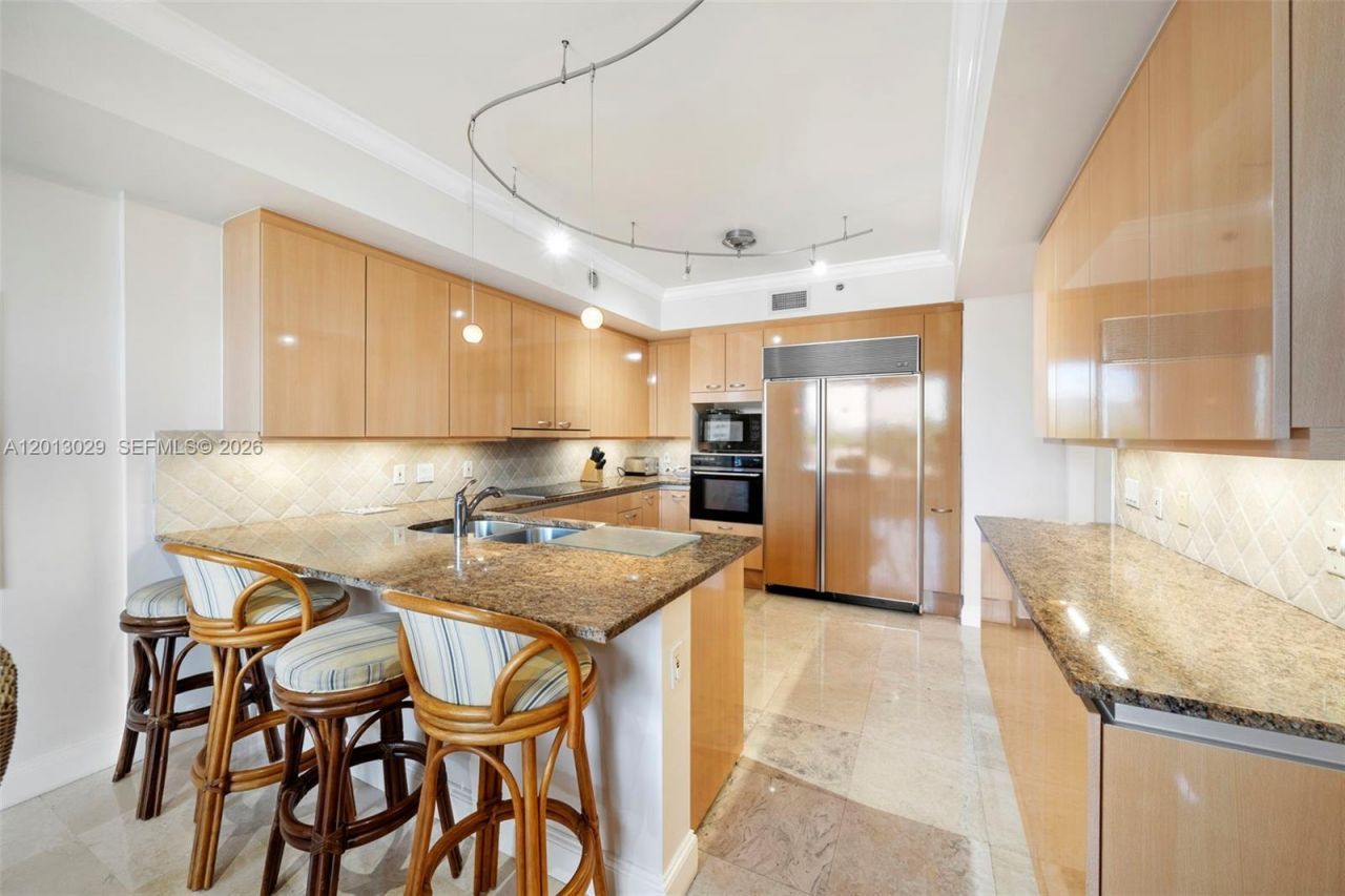 791 Crandon Blvd , Unit 404, Key Biscayne, FL 33149 Photo