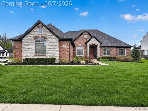 54551 Deadwood Lane, Shelby Twp, MI 48316