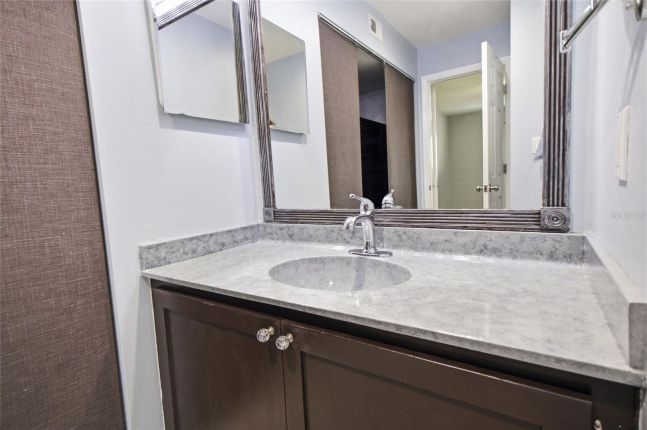6033 34th Street W, Unit 136, Bradenton, FL 34210 Photo