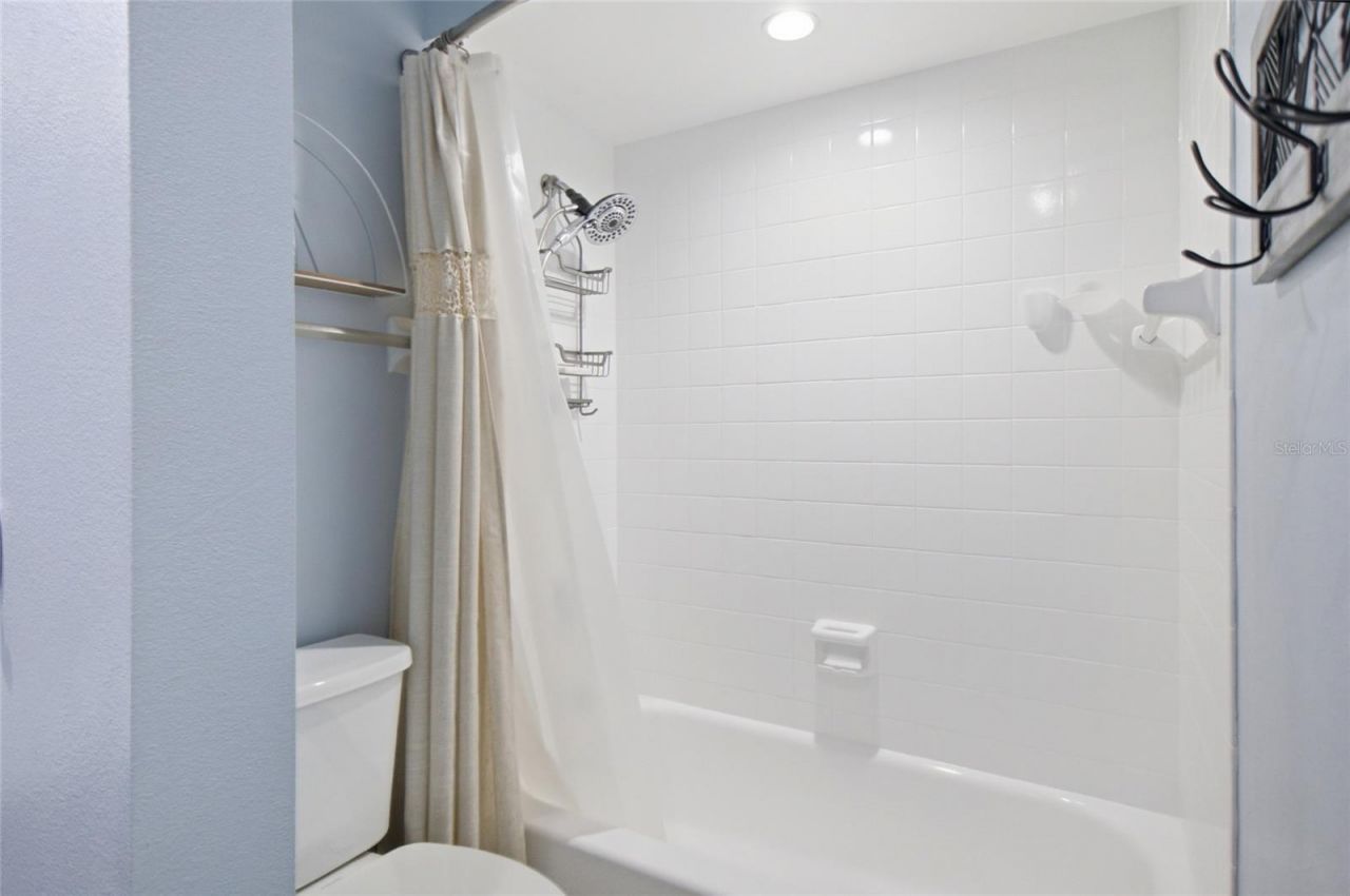 6033 34th Street W, Unit 136, Bradenton, FL 34210 Photo