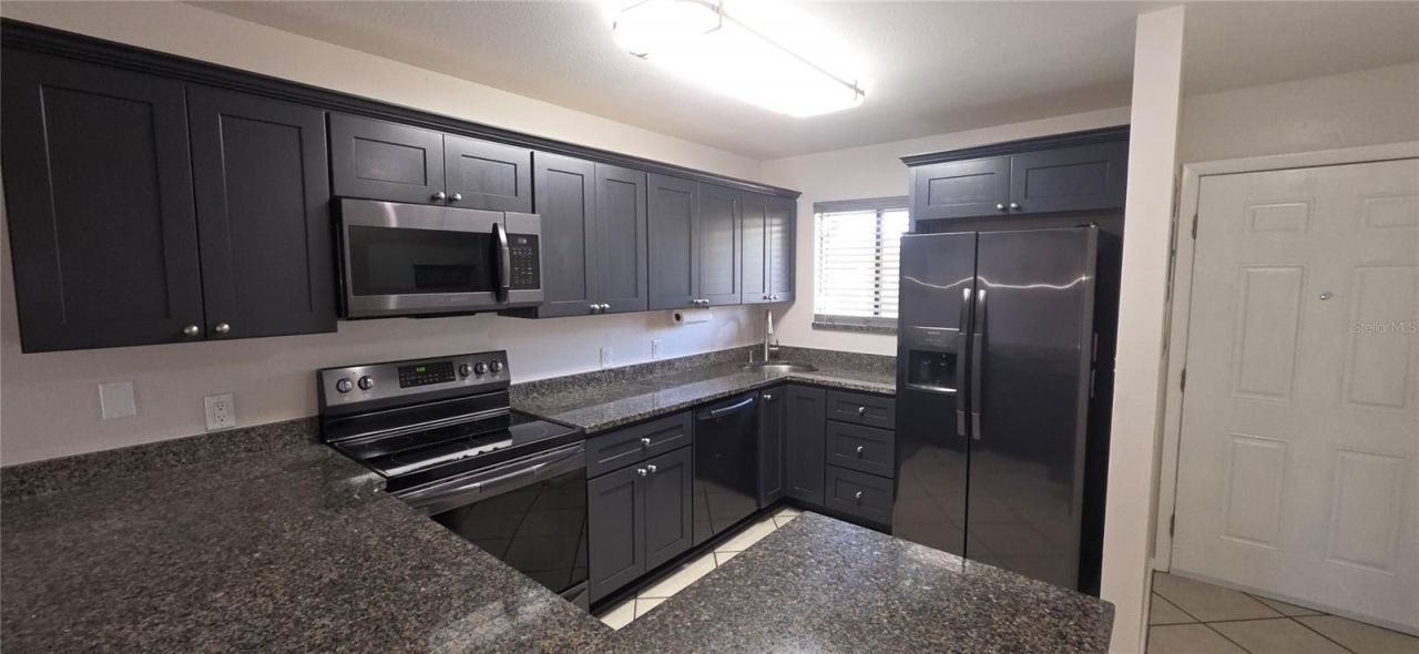 6033 34th Street W, Unit 136, Bradenton, FL 34210 Photo