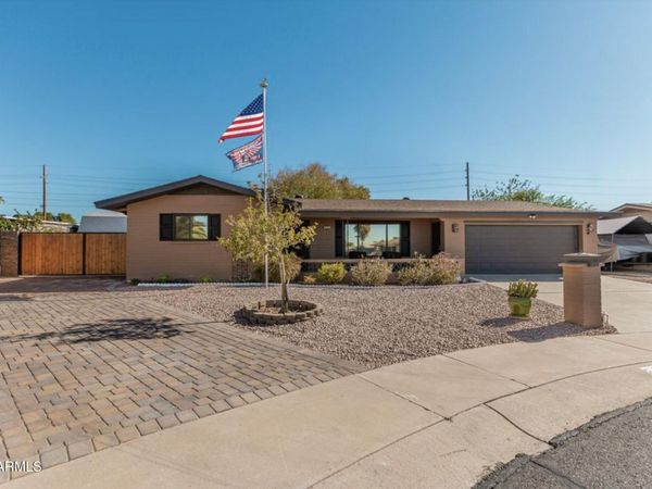 849 N 67th Place, Mesa, AZ 85205
